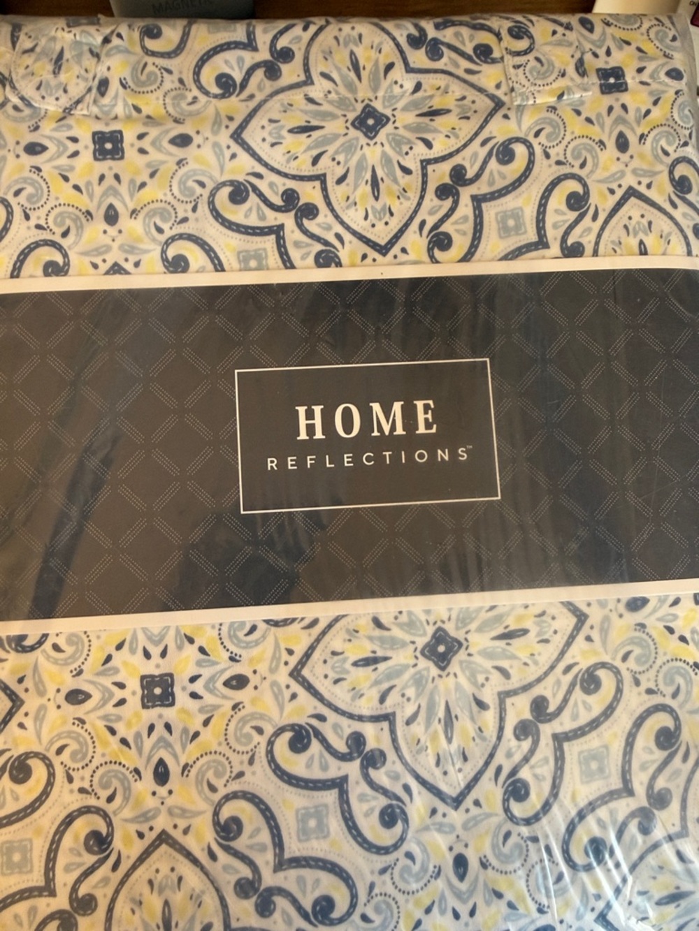 Home Reflections Blue & Yellow Paisley Sheet Set